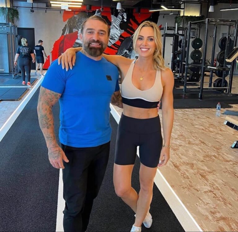 Ant Middleton with a ROAR trainer on the gym floor at ROAR Fitness Dubai